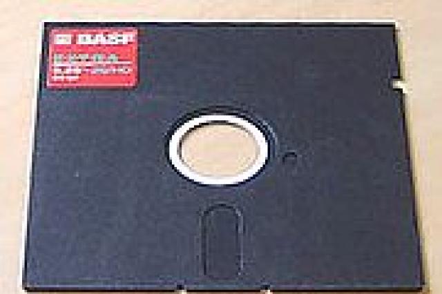 Kas ir disketes: apraksts, specifikācijas un apskati Disketes un diskdziņi