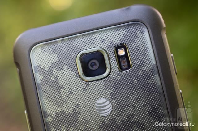 Rishikimi i telefonit inteligjent Samsung Galaxy S7 Active: më i madh, më i fortë, më aktiv